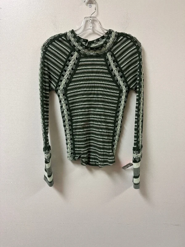 Top Long Sleeve By Clothes Mentor In Green, Size: M Business