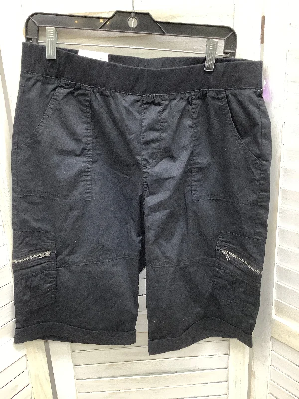 Shorts By Style And Company  Size: M