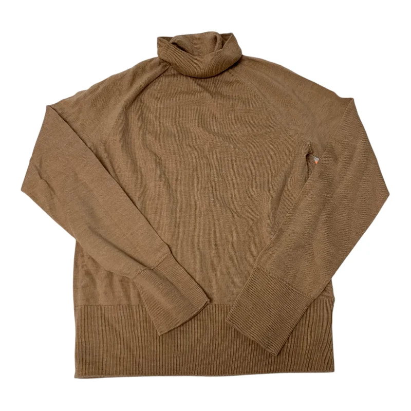 Top Long Sleeve By Banana Republic In Tan, Size: S Masculine Men's Thick