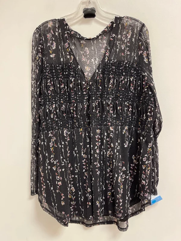 Top Long Sleeve By Maurices In Floral Print, Size: 3x Vacation