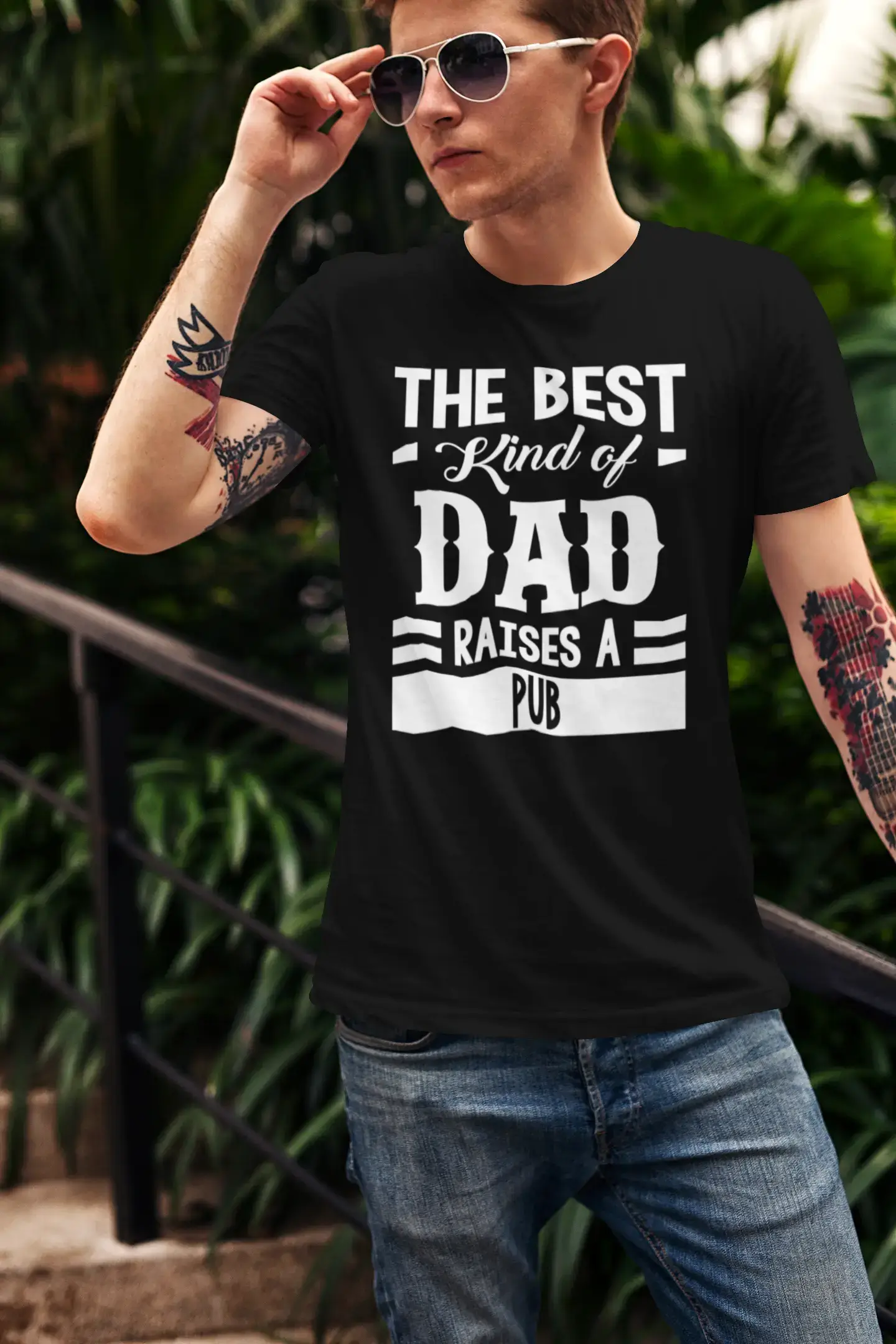 ULTRABASIC Men's Graphic T-Shirt Dad Raises a Pub Streetwear Style