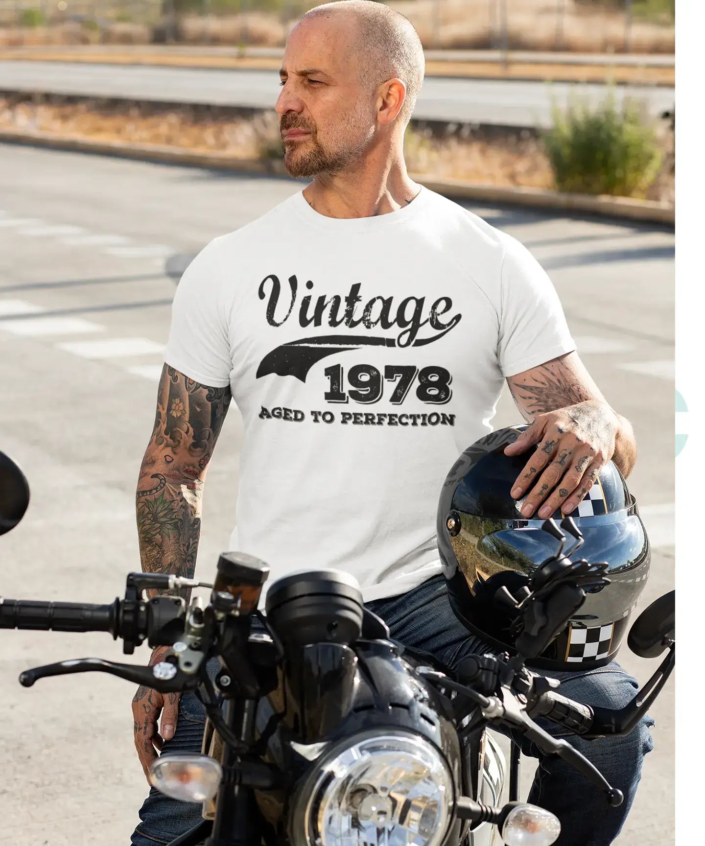 vintage aged to perfection 1978 Men's Retro T shirt White Birthday Gift 00342 Traditional Men's Country