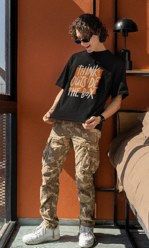 Think outside the box- Oversized T-shirt Laid