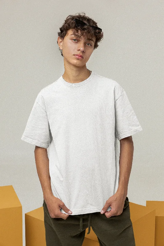 Basic Oversized T-shirt: White Unique Men's Patch