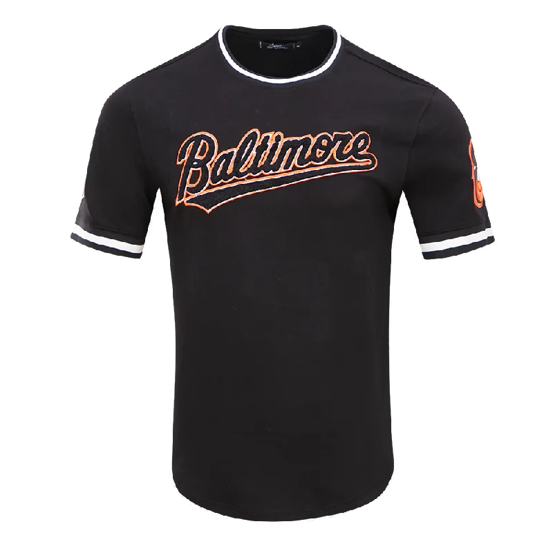 MLB BALTIMORE ORIOLES CLASSIC CHENILLE MEN'S DOUBLE KNIT TOP(BLACK/ORANGE) Tailored